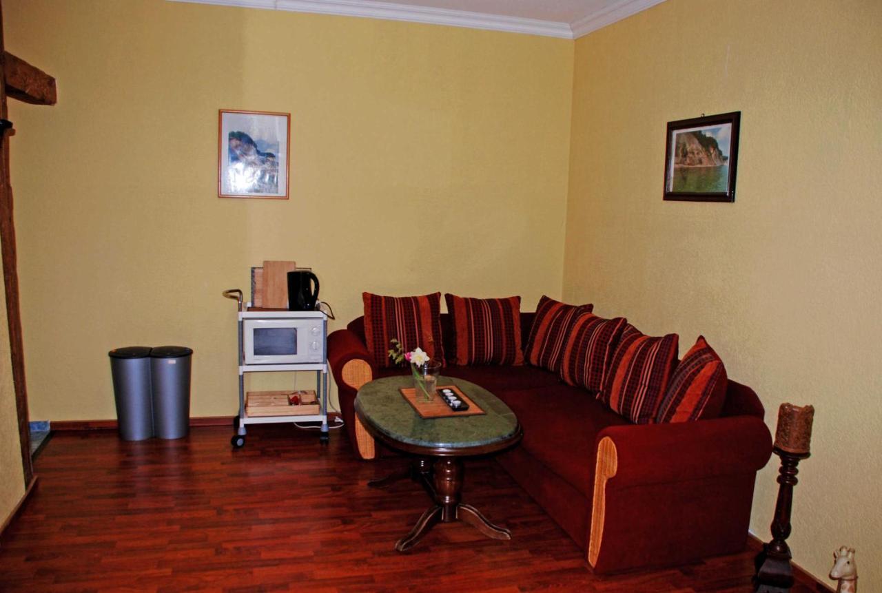 Ferienwohnungen Im Gutshaus Gnies Ngoại thất bức ảnh