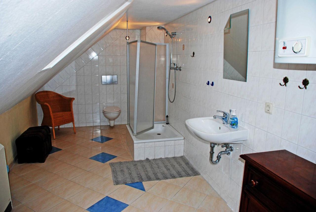 Ferienwohnungen Im Gutshaus Gnies Ngoại thất bức ảnh