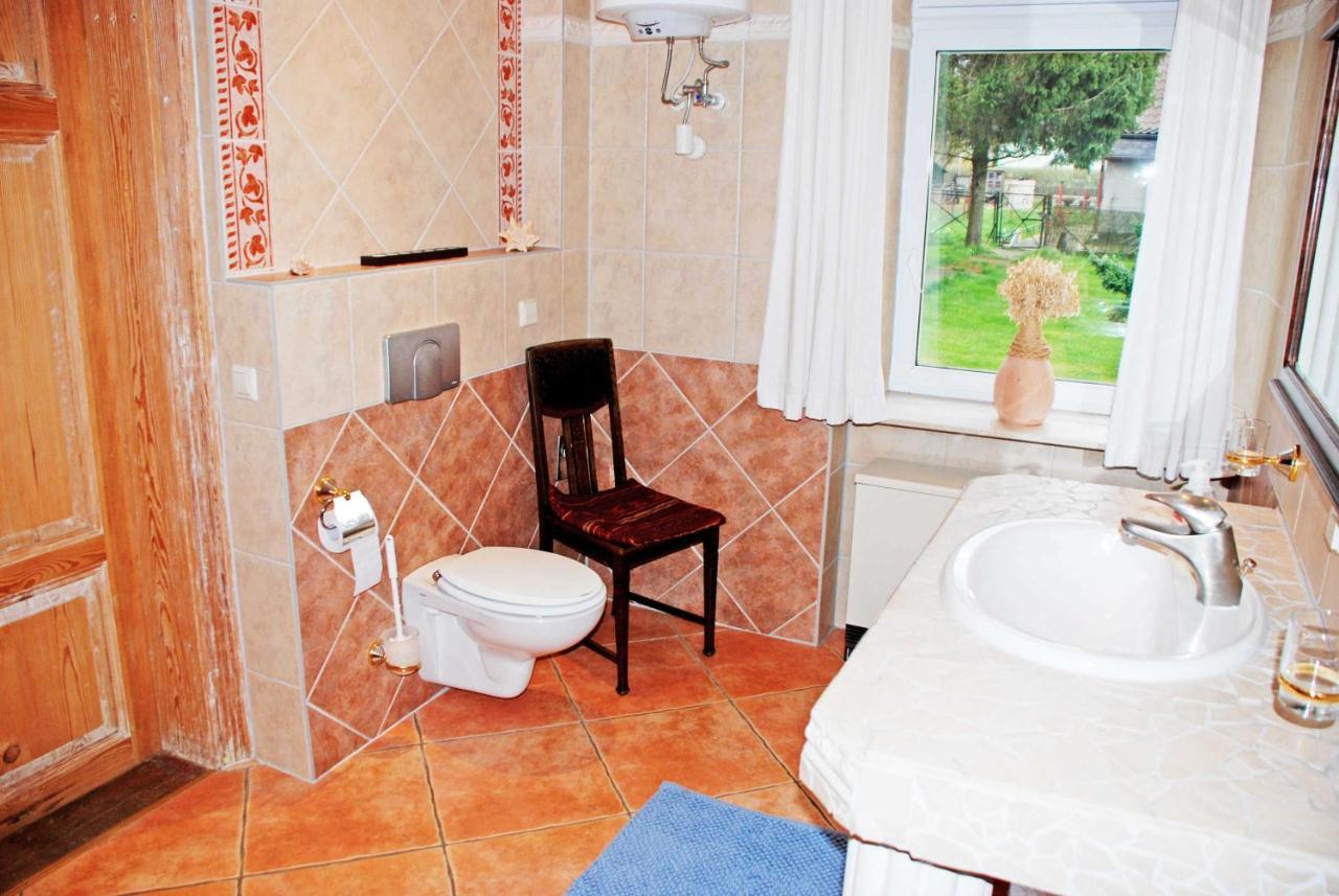 Ferienwohnungen Im Gutshaus Gnies Ngoại thất bức ảnh